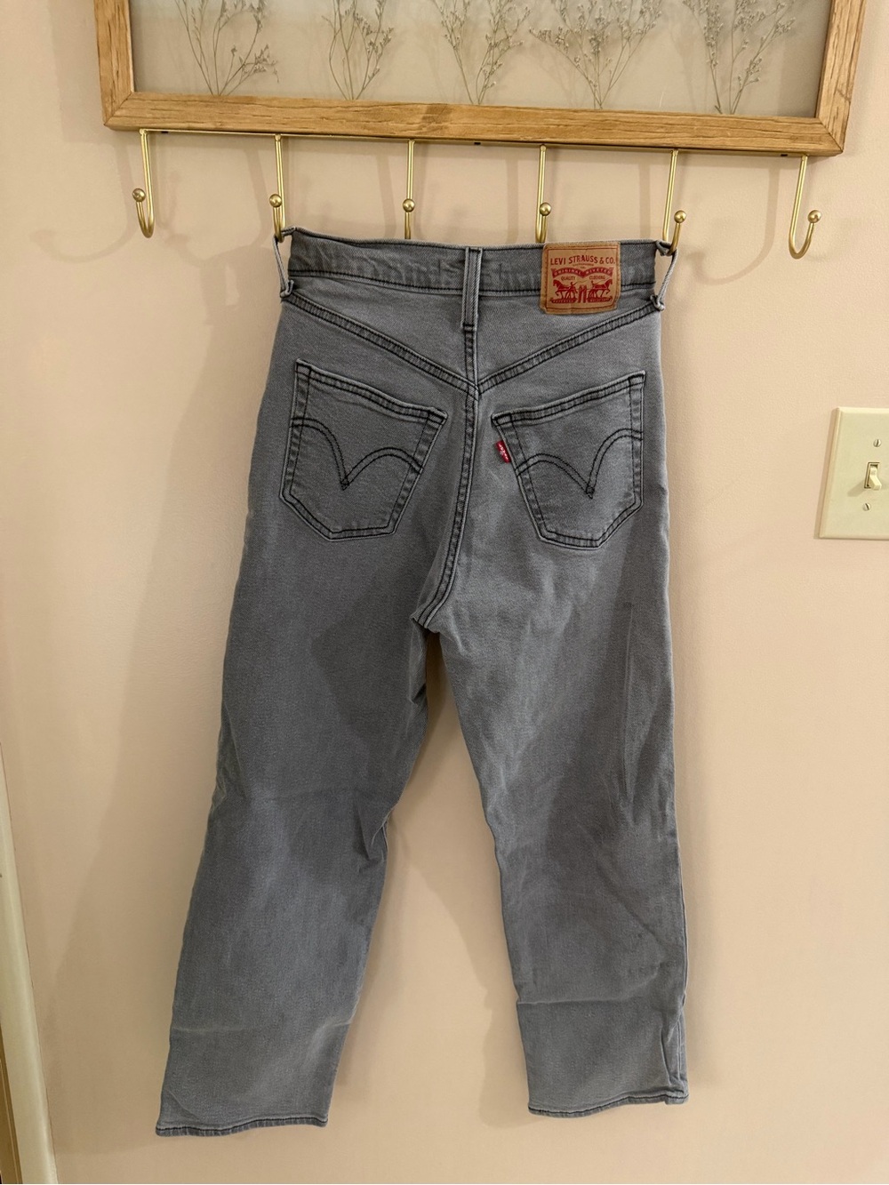 Levi's women’s rib cage jeans